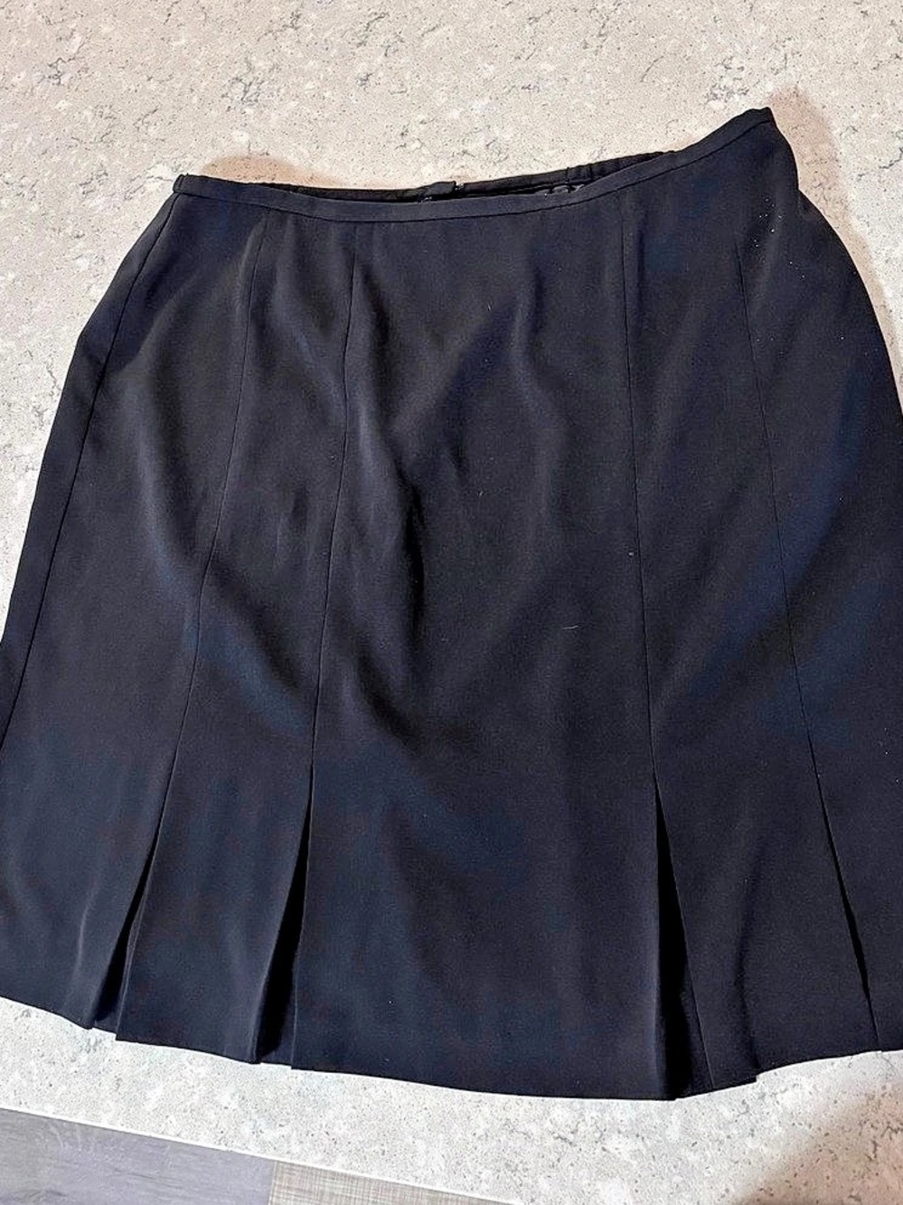 Norton McNaughton Black Pleated Skirt Size 18 Like New